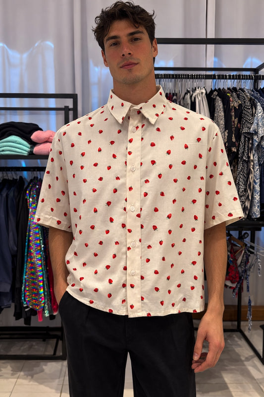 Camisa Fresas - Corte Boxy