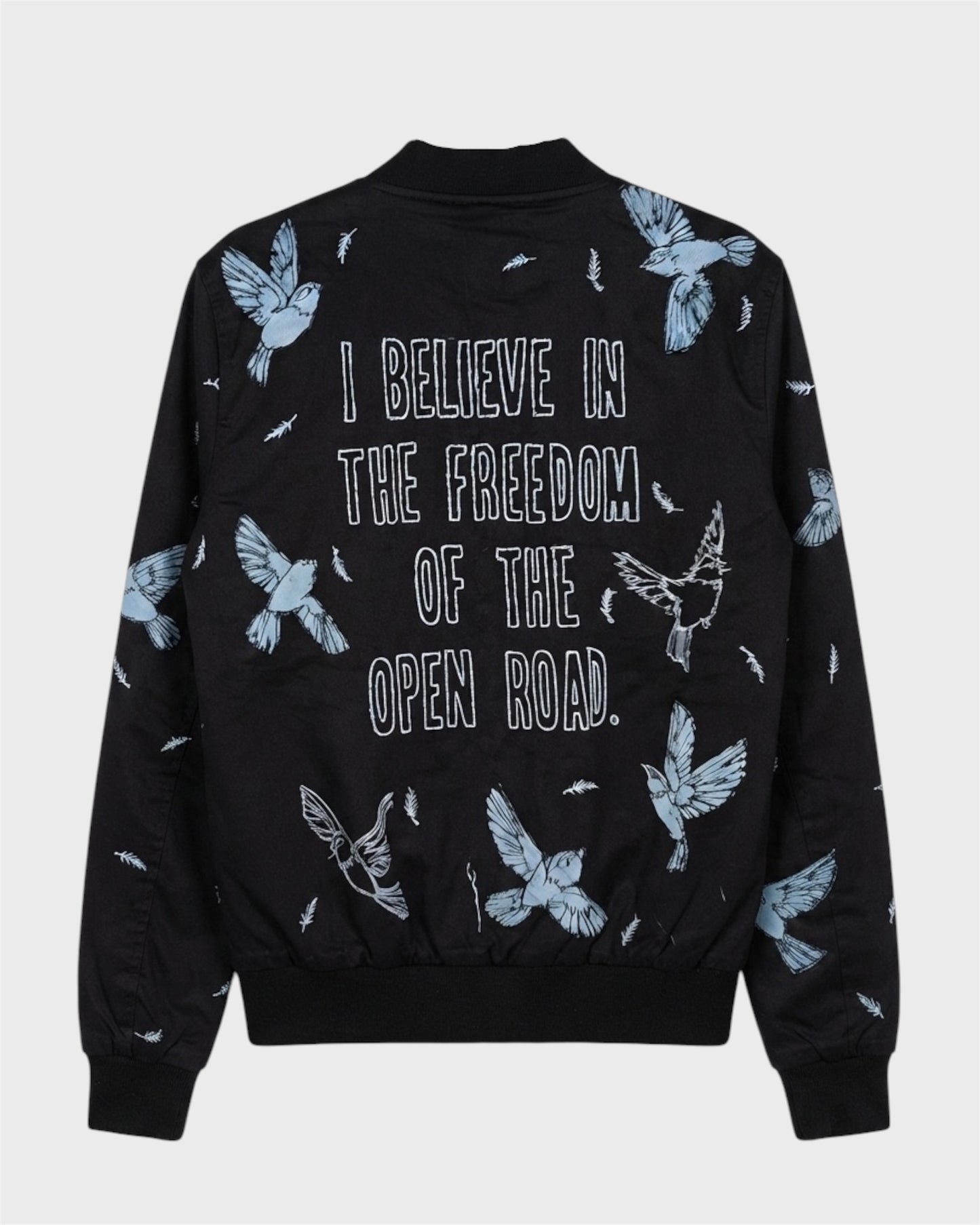 Bomber Jacket pajaritos azules.